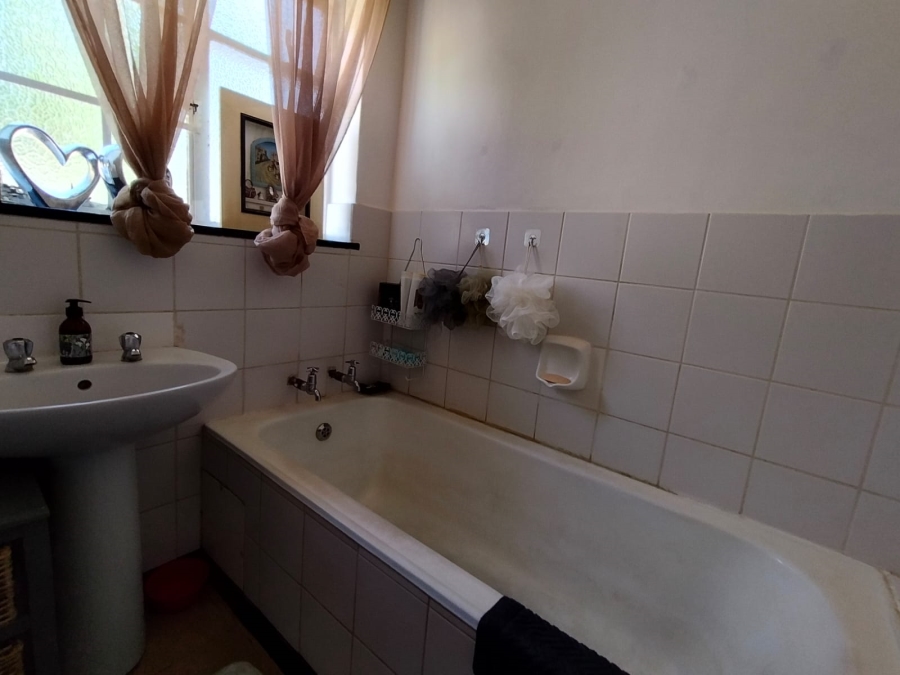 3 Bedroom Property for Sale in Bodorp North West
